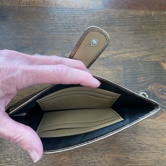 Rolfs Bronze Flat Wallet - Picture 4 of 10